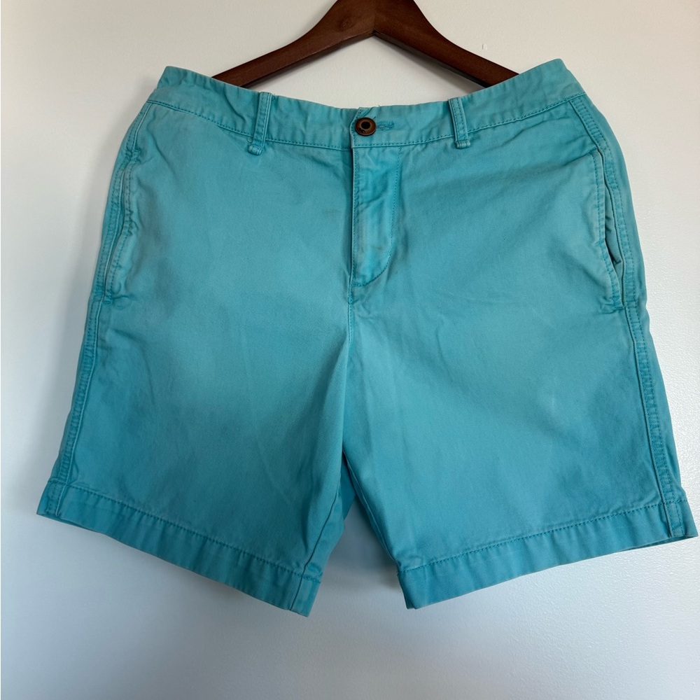 Khaki style shorts